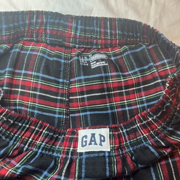 Gap Kids Pajama Sweatshirt & Flannel Pants - Picture 10 of 14
